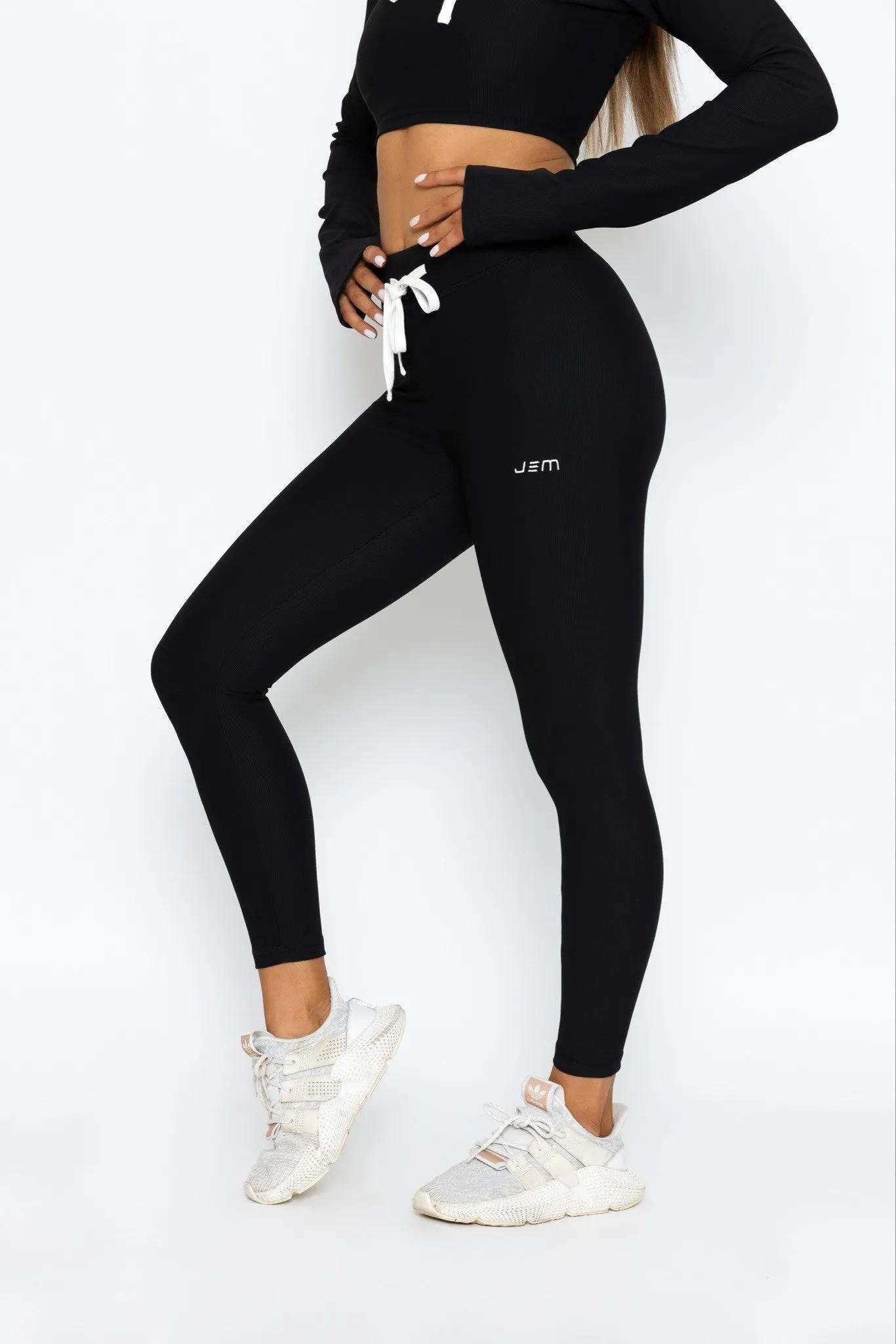 Black Repose Leggings