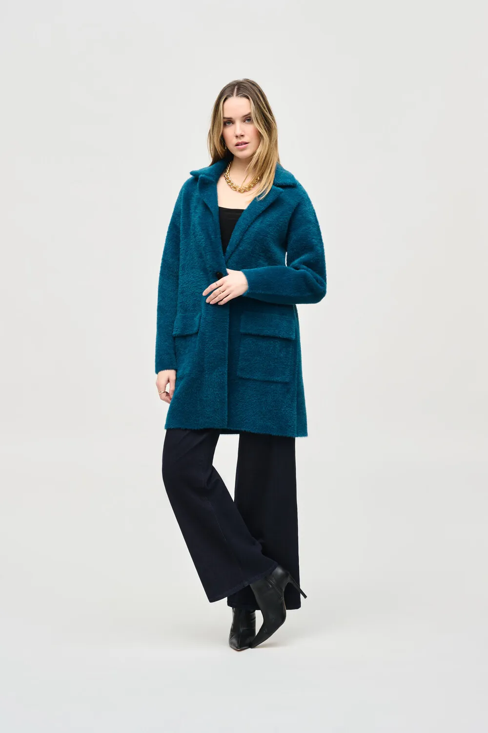 Blend Cutaway Winter Coat Style 243922 -> Stylish Blend Cutaway Winter Coat - Item 243922