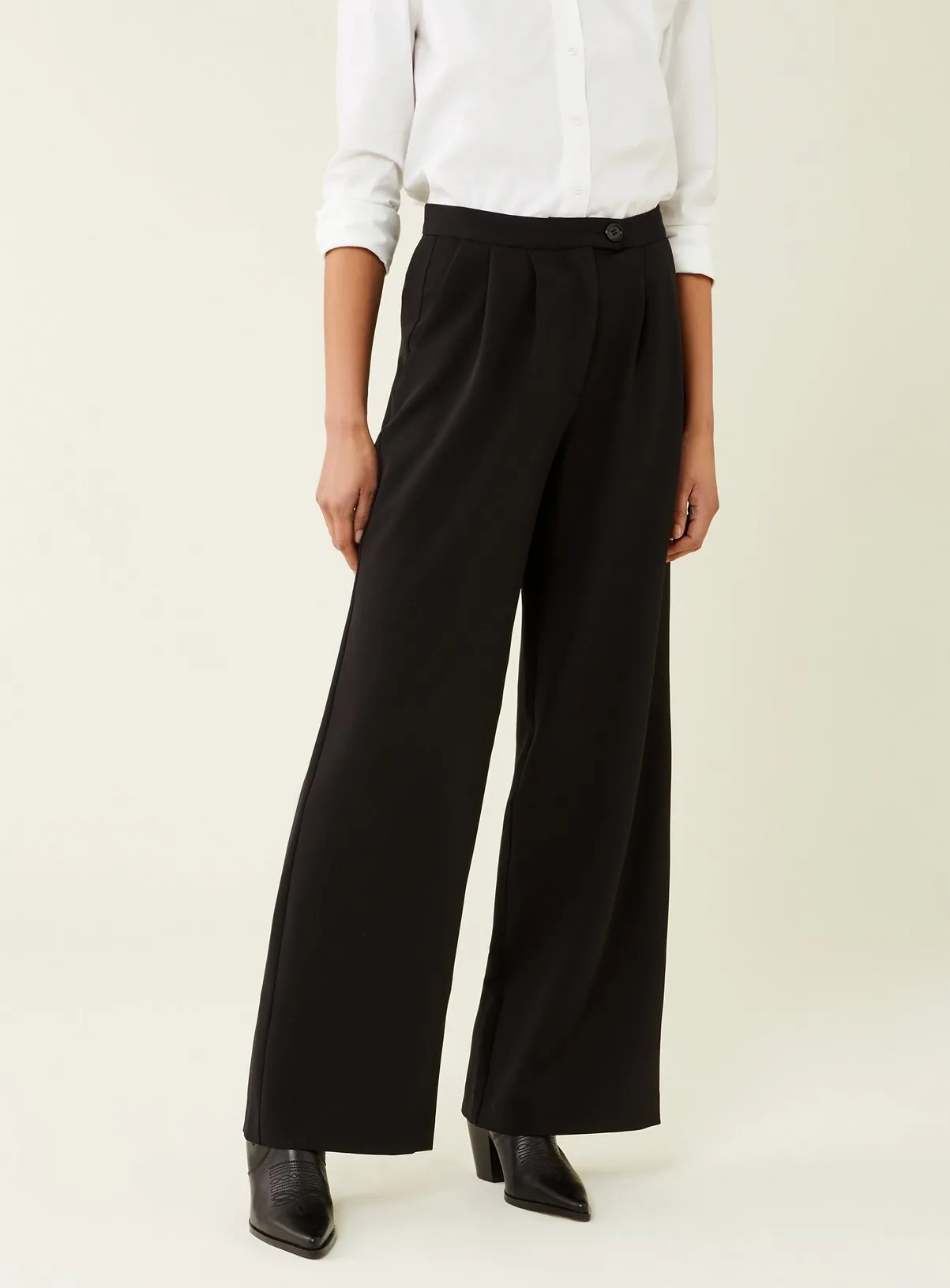 Buy FINERY Jeanne Black Trousers 18 Tu