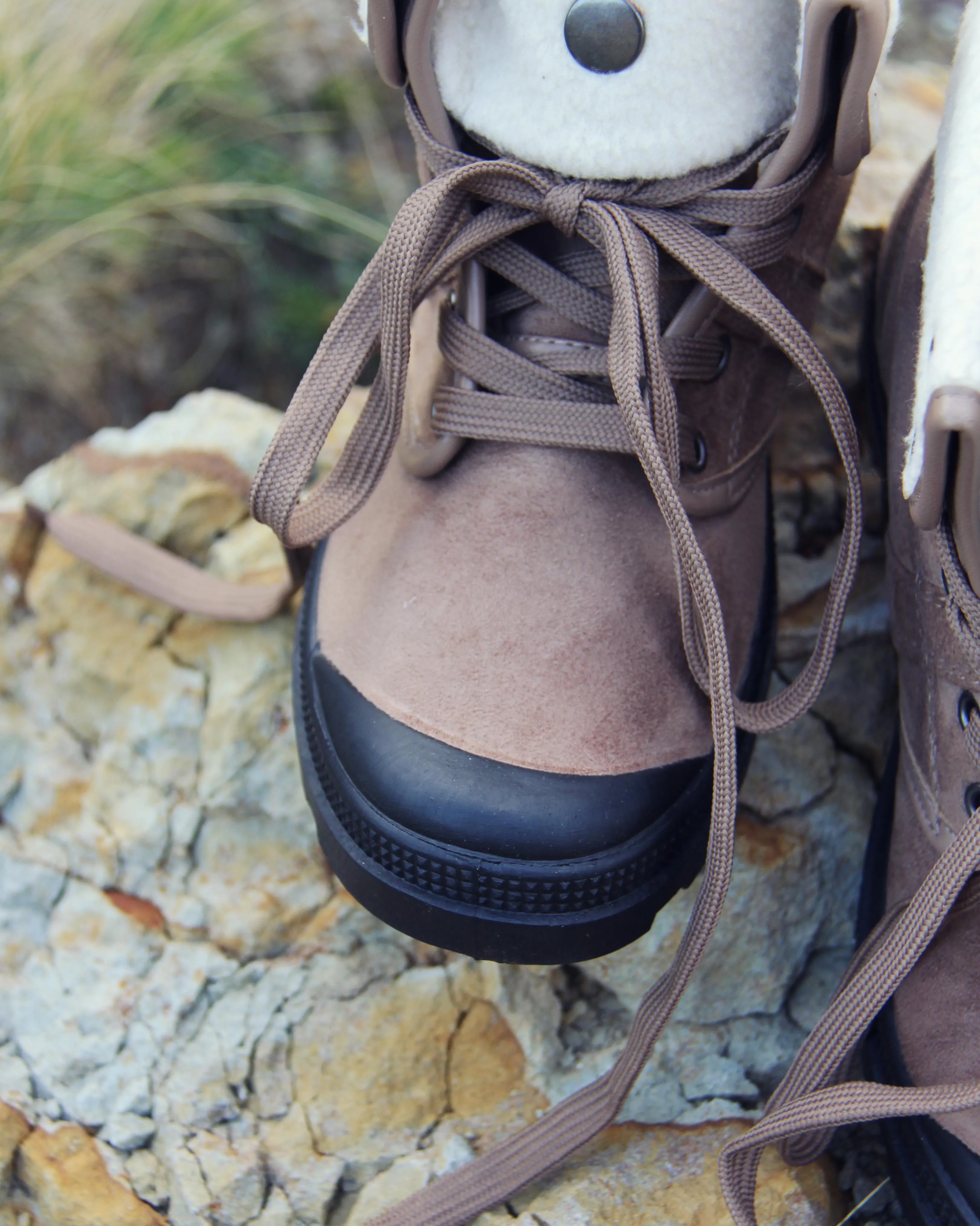 Hiking Boots in Tonasket