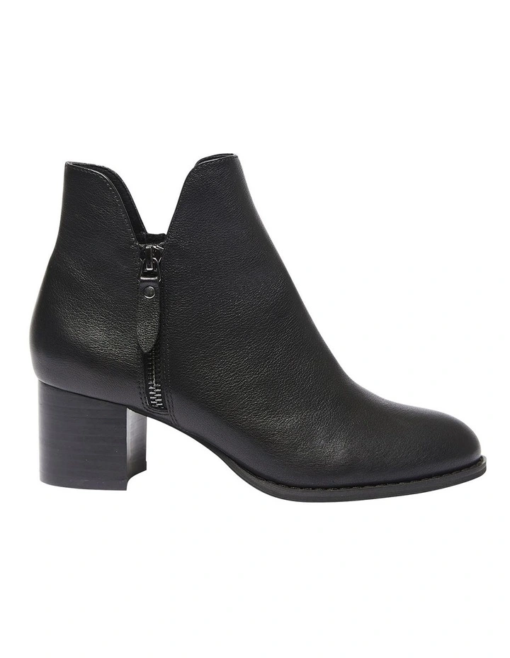 Latch Boots in Black Glove