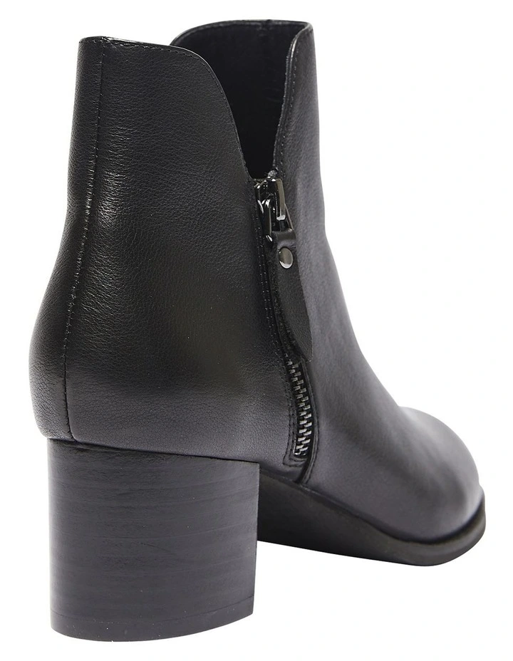 Latch Boots in Black Glove