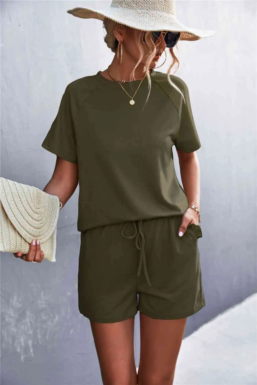 Raglan Sleeve Ruffle Hem Top Shorts Pockets