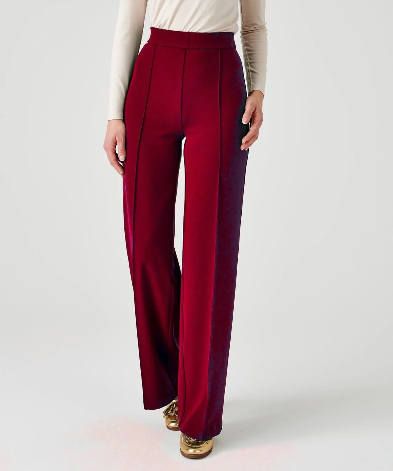 Wide-Leg Comfort Fit Pants with Stretch Fabric