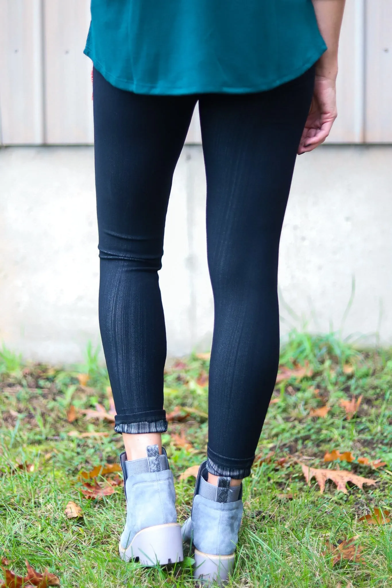 Stylish Black Jeggings with Pockets - Shop Now!