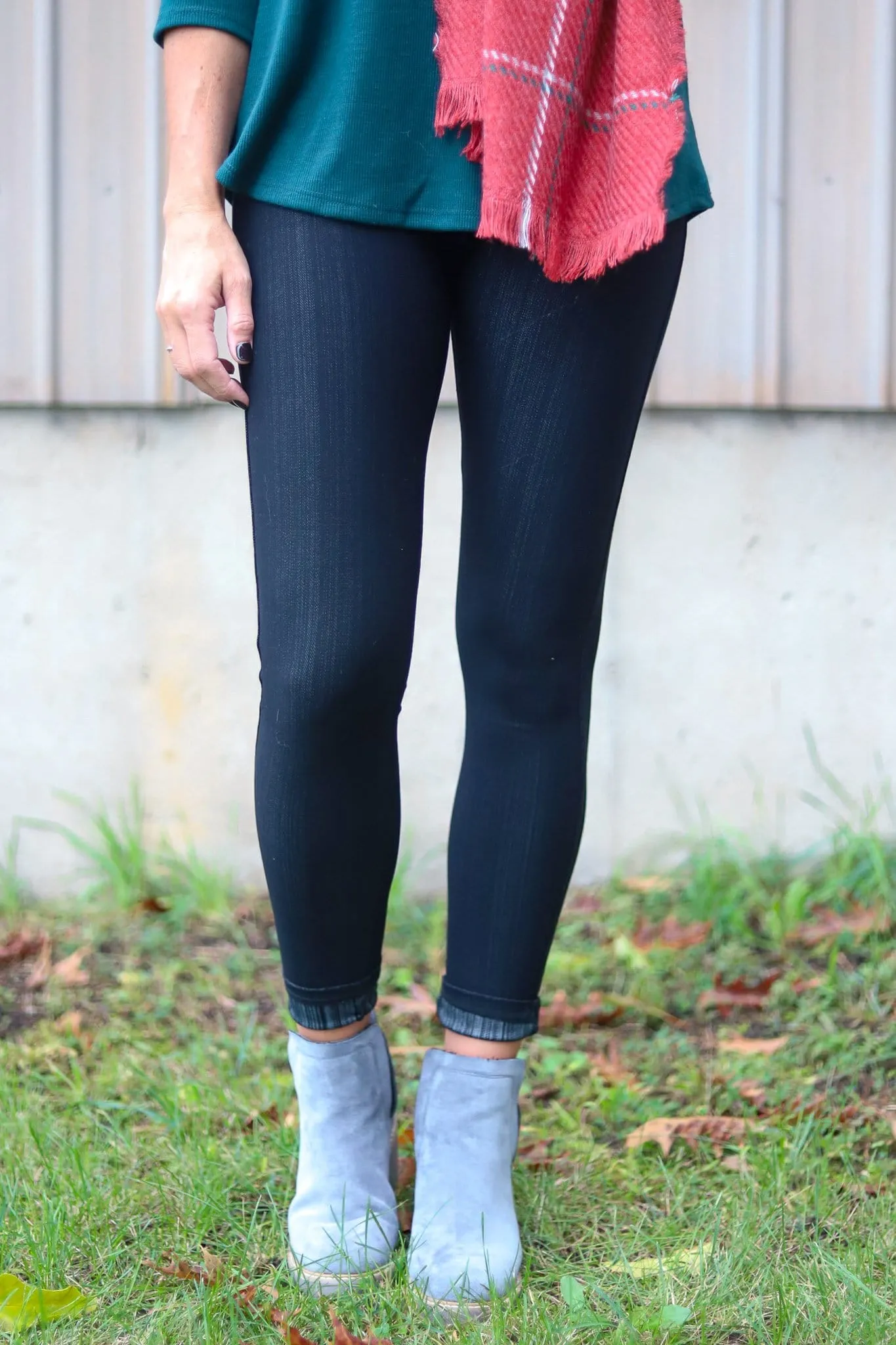 Stylish Black Jeggings with Pockets - Shop Now!