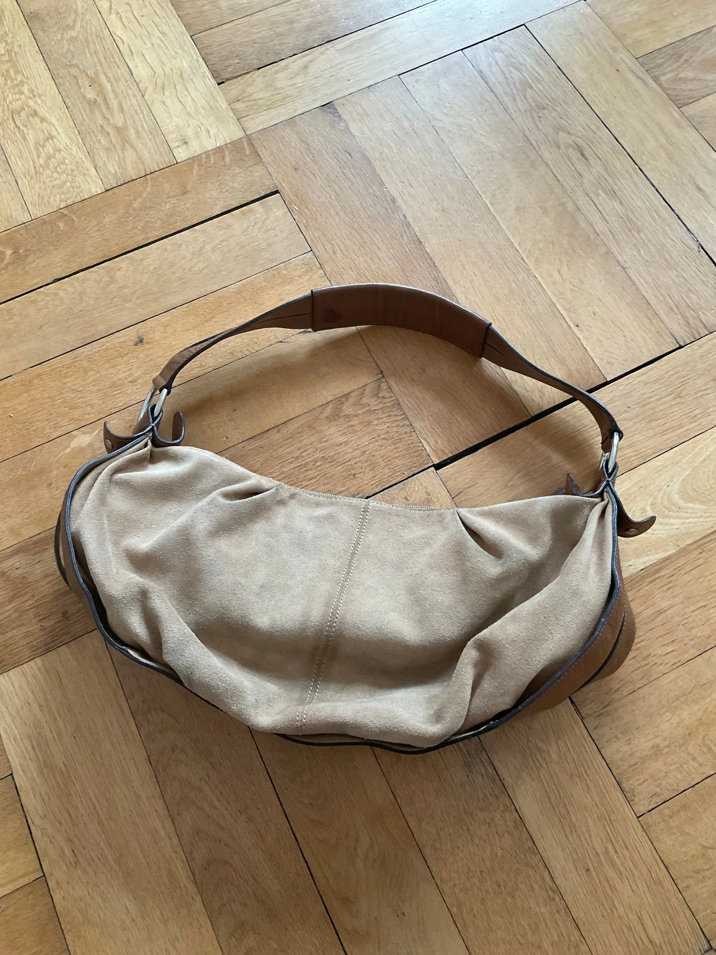 Stylish crescent-shaped purse