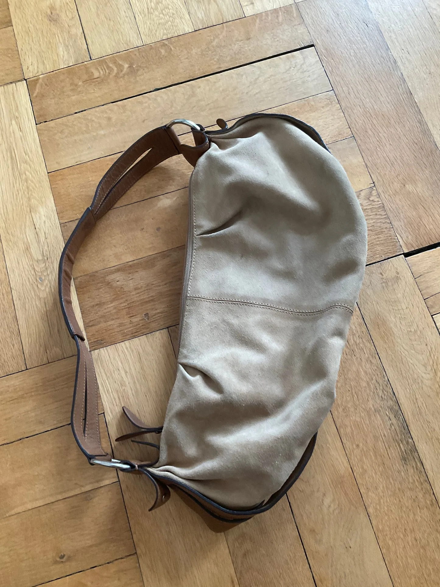 Stylish crescent-shaped purse