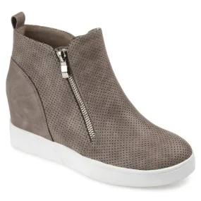 Fashionable Women's Wedge Sneakers