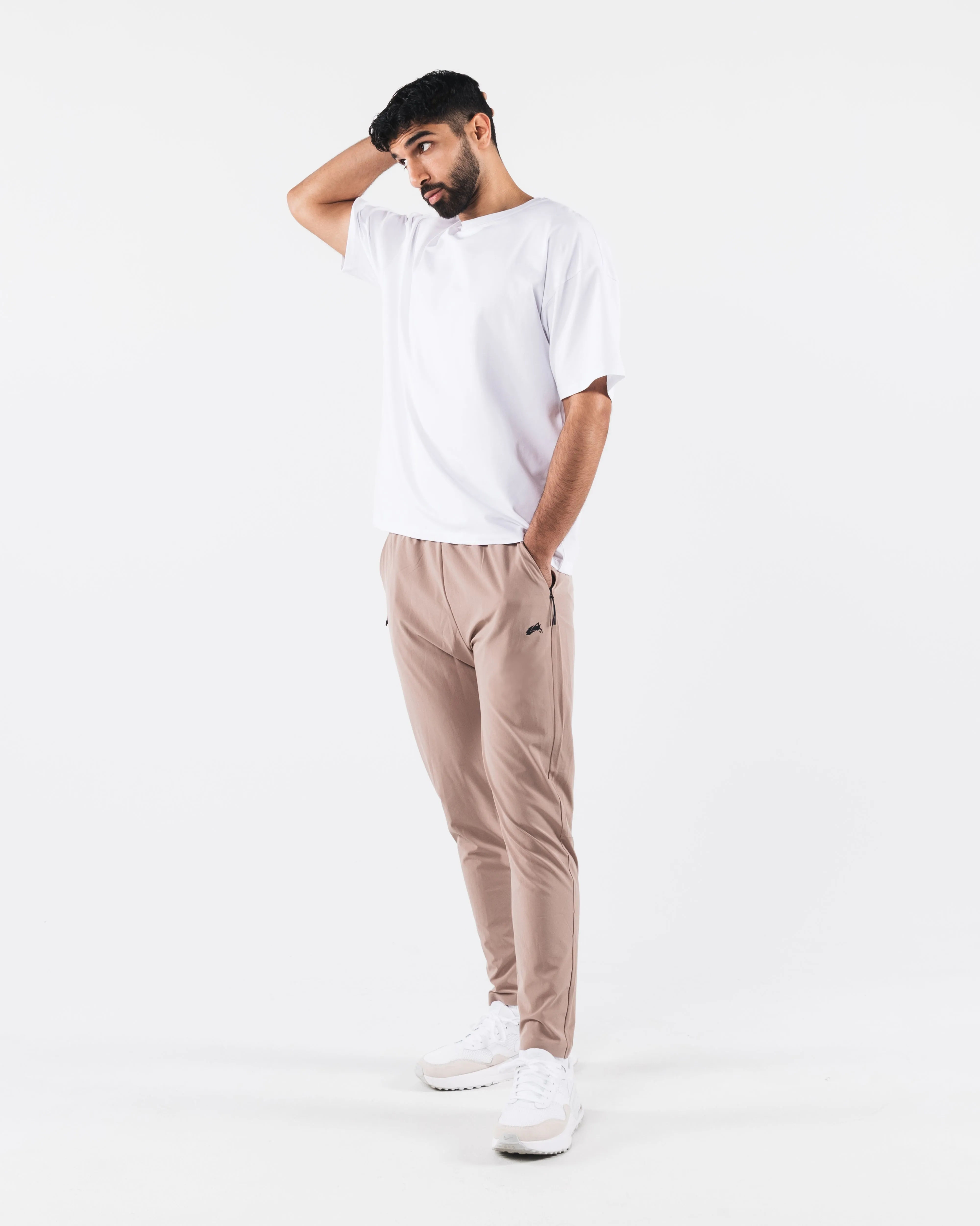 Training Pant in Sand