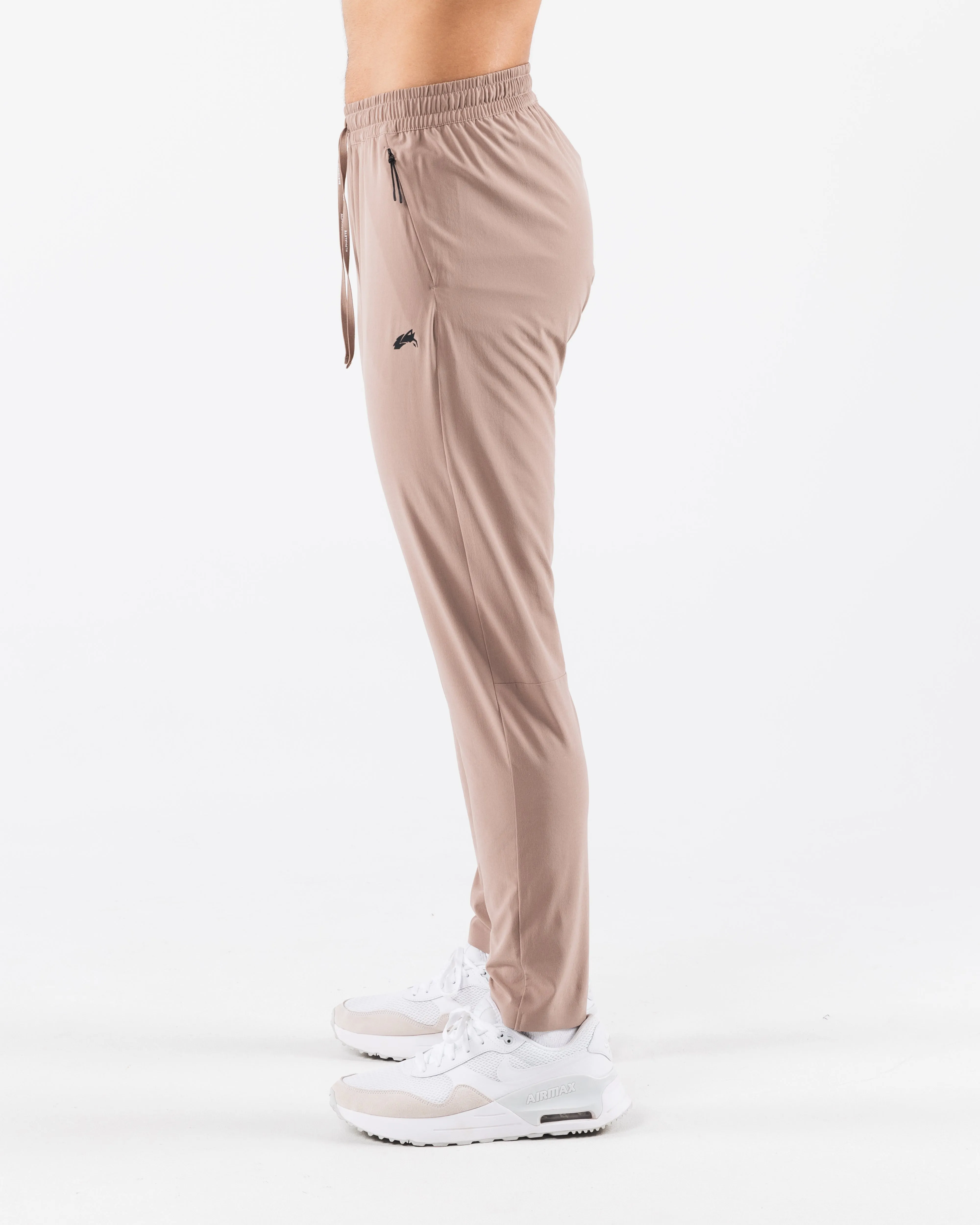 Training Pant in Sand