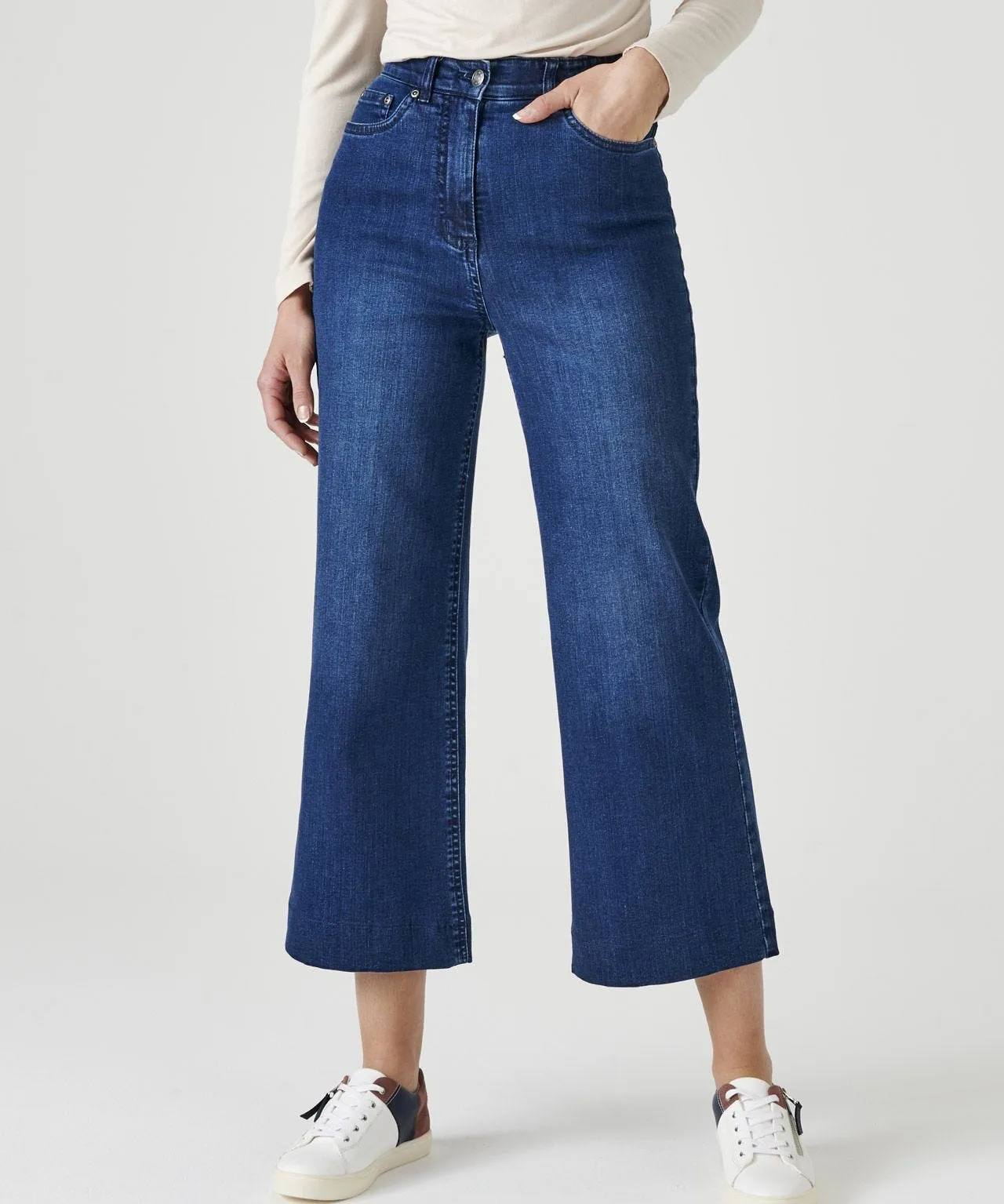 Wide-leg Denim Pants